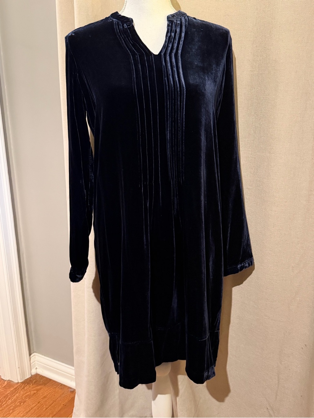 Sundance Dress Silk Blend Velour Deep Navy Long Sleeve PXS